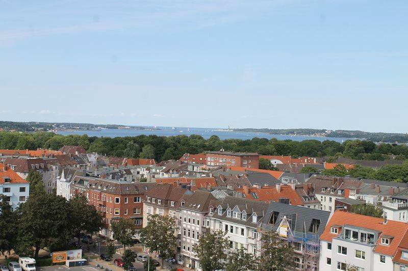 Apartment Am Bluecherplatz Kiel Extérieur photo